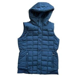 The North Face 550 Fill Goose Down Hooded Puffer Vest | Black | Women’s Medium